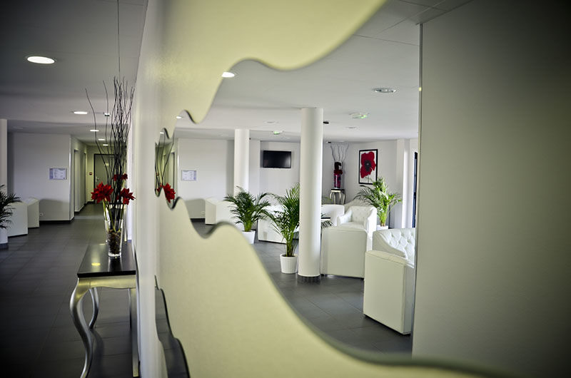Adonis Marseille Vieux Port - Hotel Du Palais Eksteriør billede